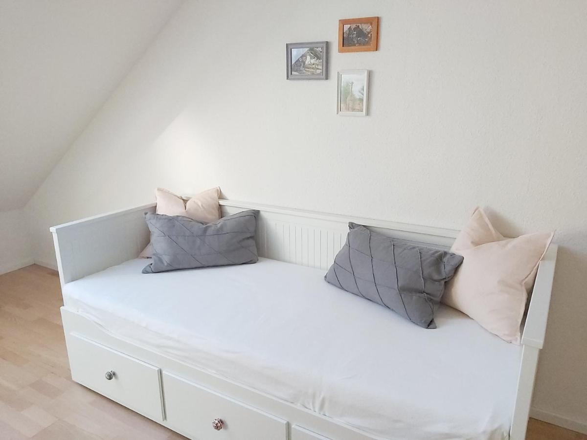 Tova Cologne Apartment Фрехен Екстериор снимка