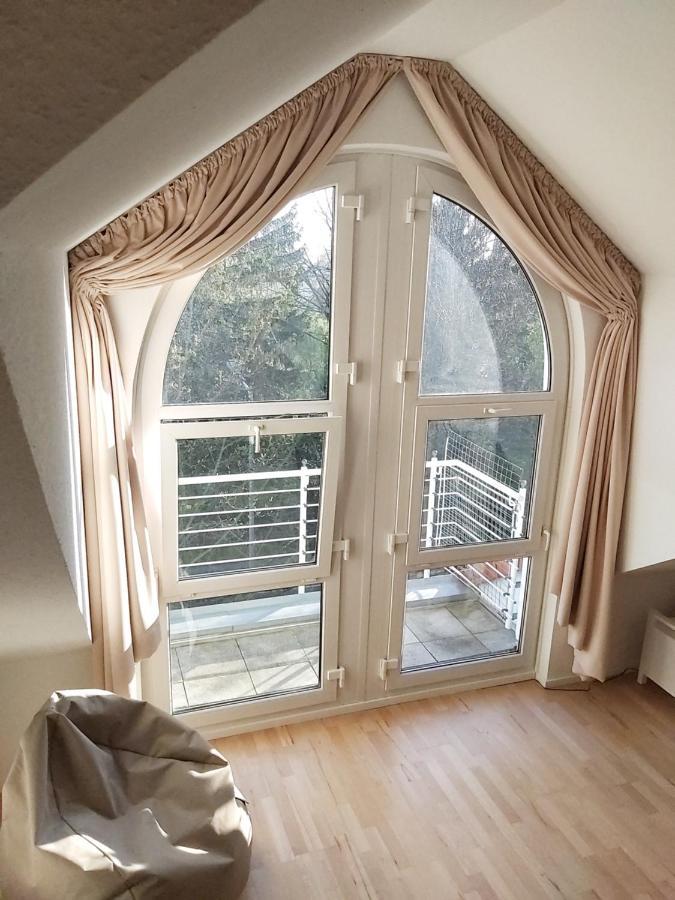 Tova Cologne Apartment Фрехен Екстериор снимка