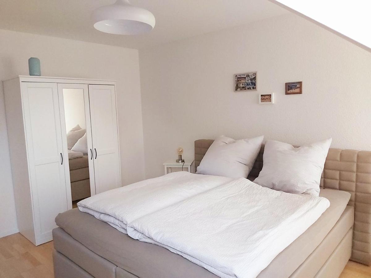 Tova Cologne Apartment Фрехен Екстериор снимка