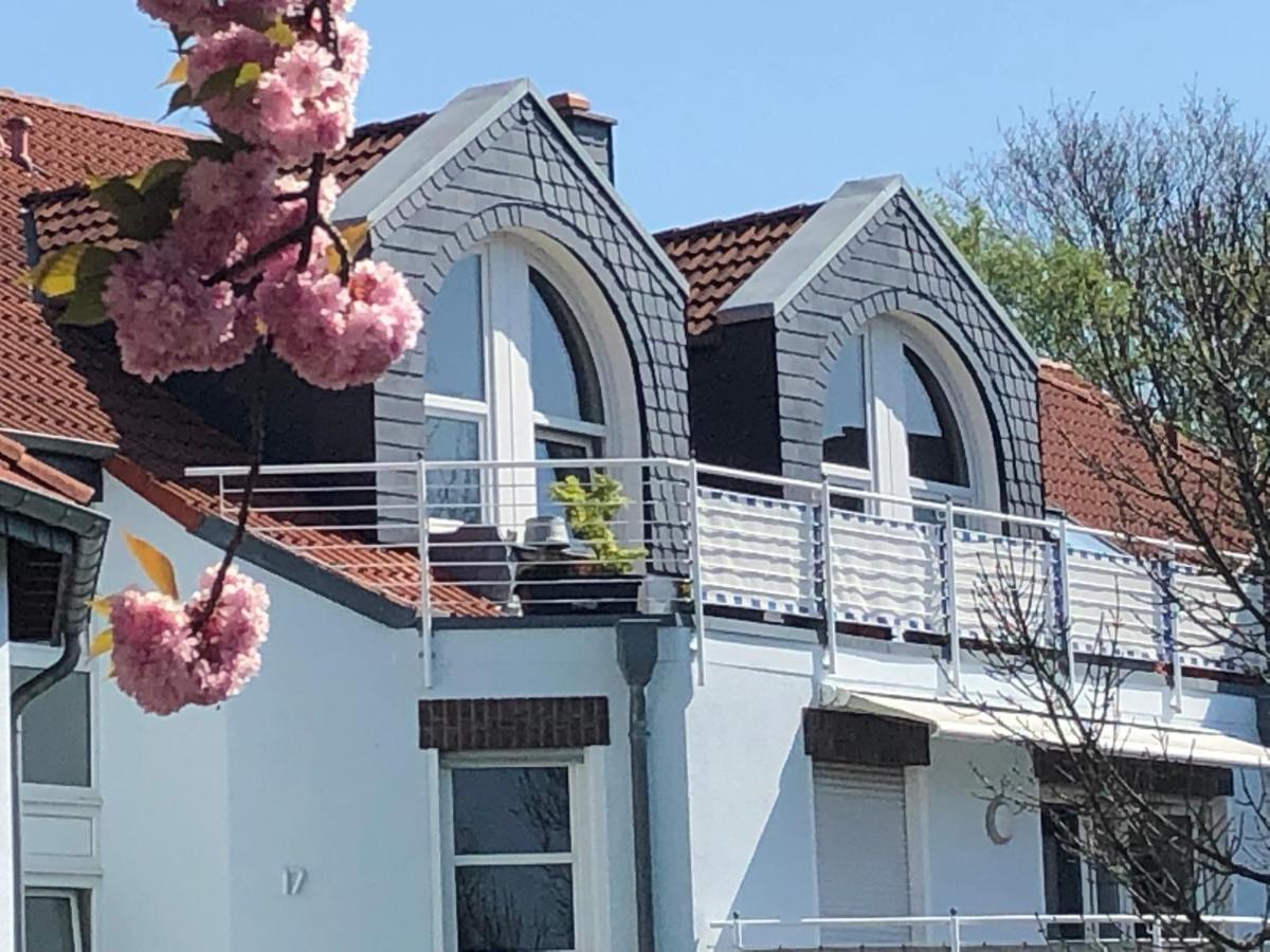 Tova Cologne Apartment Фрехен Екстериор снимка