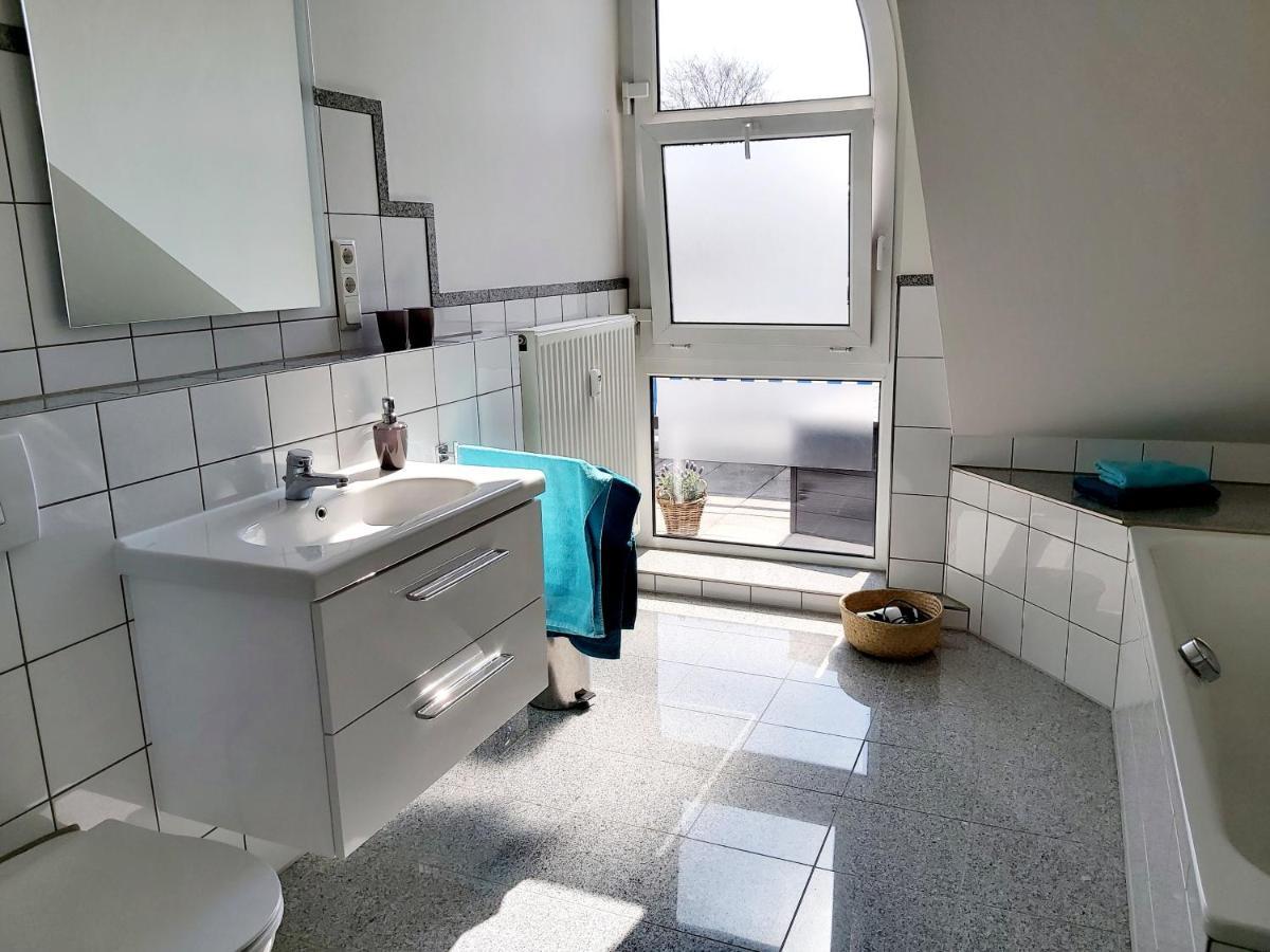Tova Cologne Apartment Фрехен Екстериор снимка