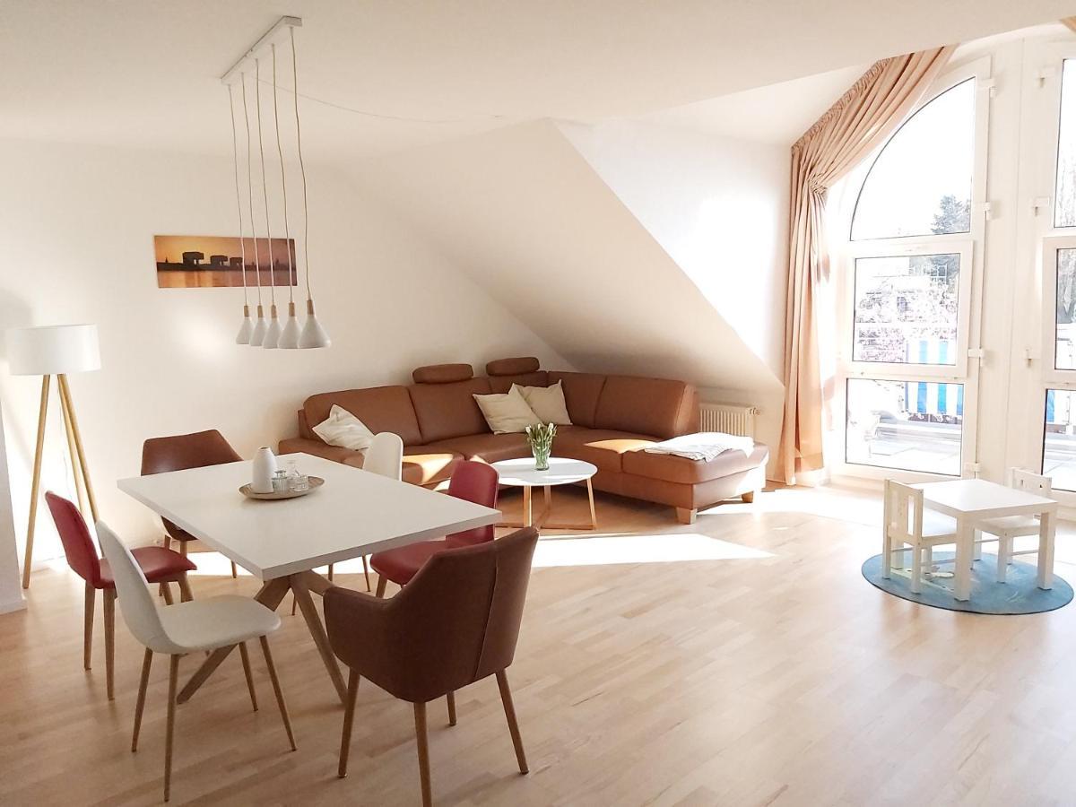 Tova Cologne Apartment Фрехен Екстериор снимка